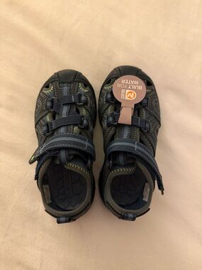 Merrill Size 9M Kids Navy Blue Water-Ready Sandals